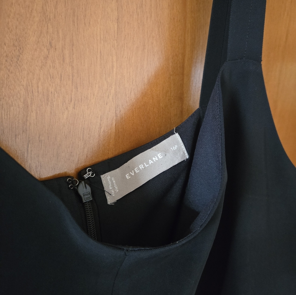 Black romper pants with pockets